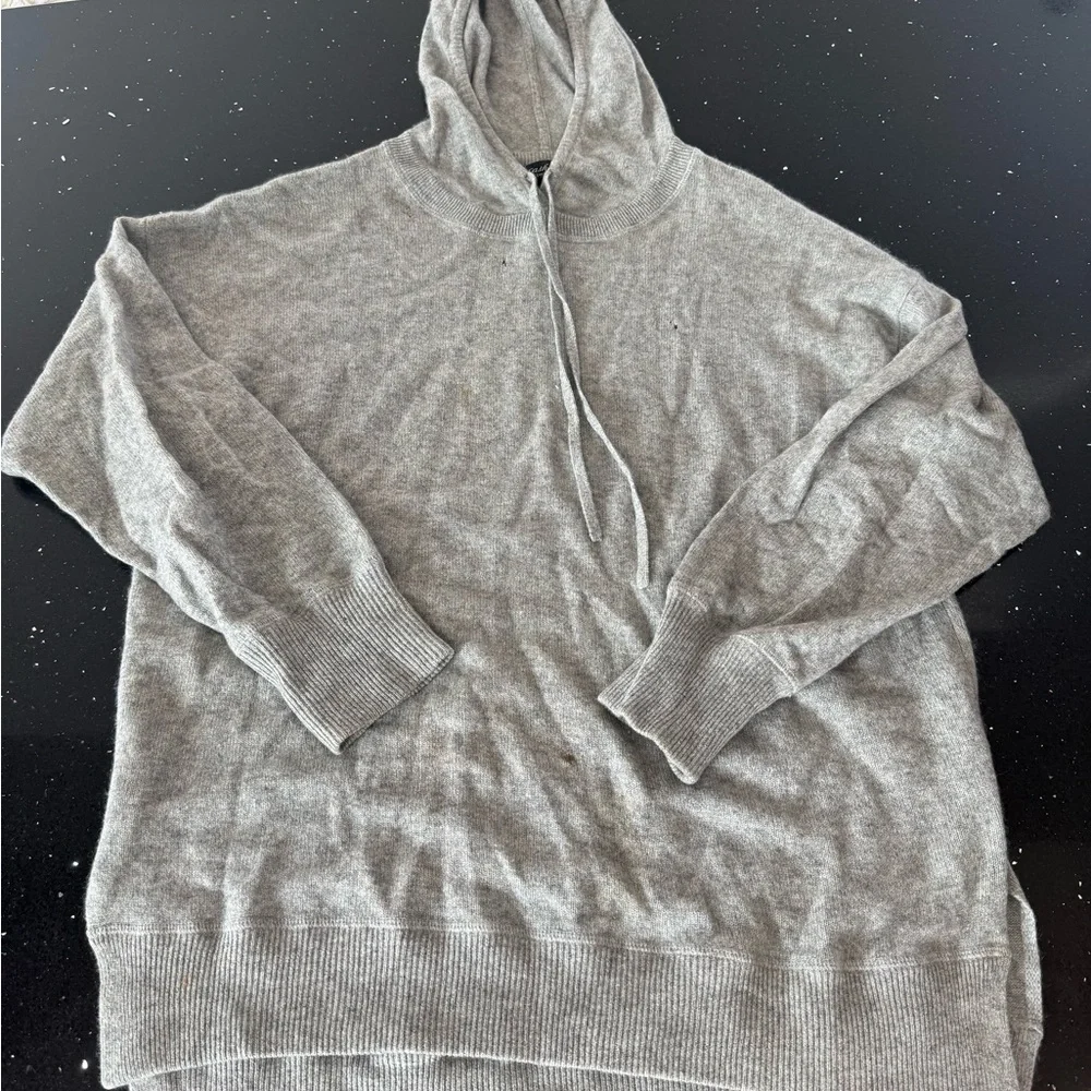 Gray Men's Lord & Taylor Cashmere Sweater - Picture 3 of 8